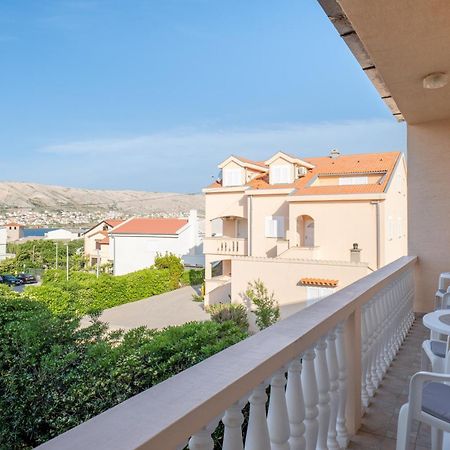 Apartment Wish - Two Bedrooms With 2 Ac Renewed Pag Town Exteriör bild