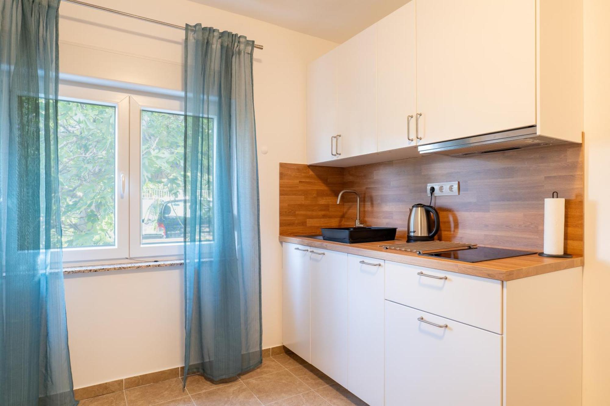 Apartment Wish - Two Bedrooms With 2 Ac Renewed Pag Town Exteriör bild